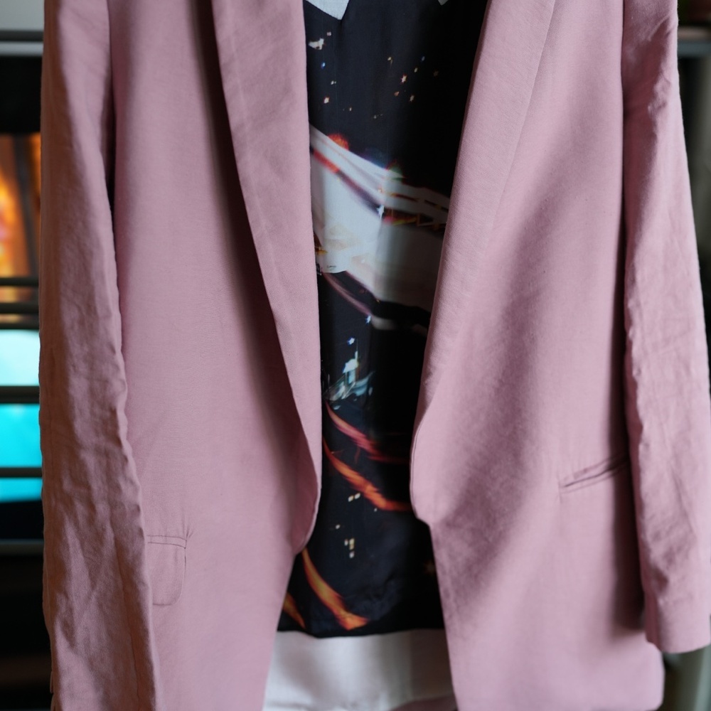Blazer - Picture 3 of 4